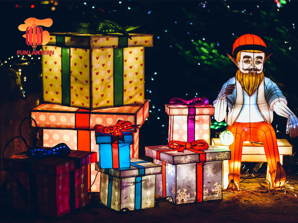 Winter Christmas Luminescences